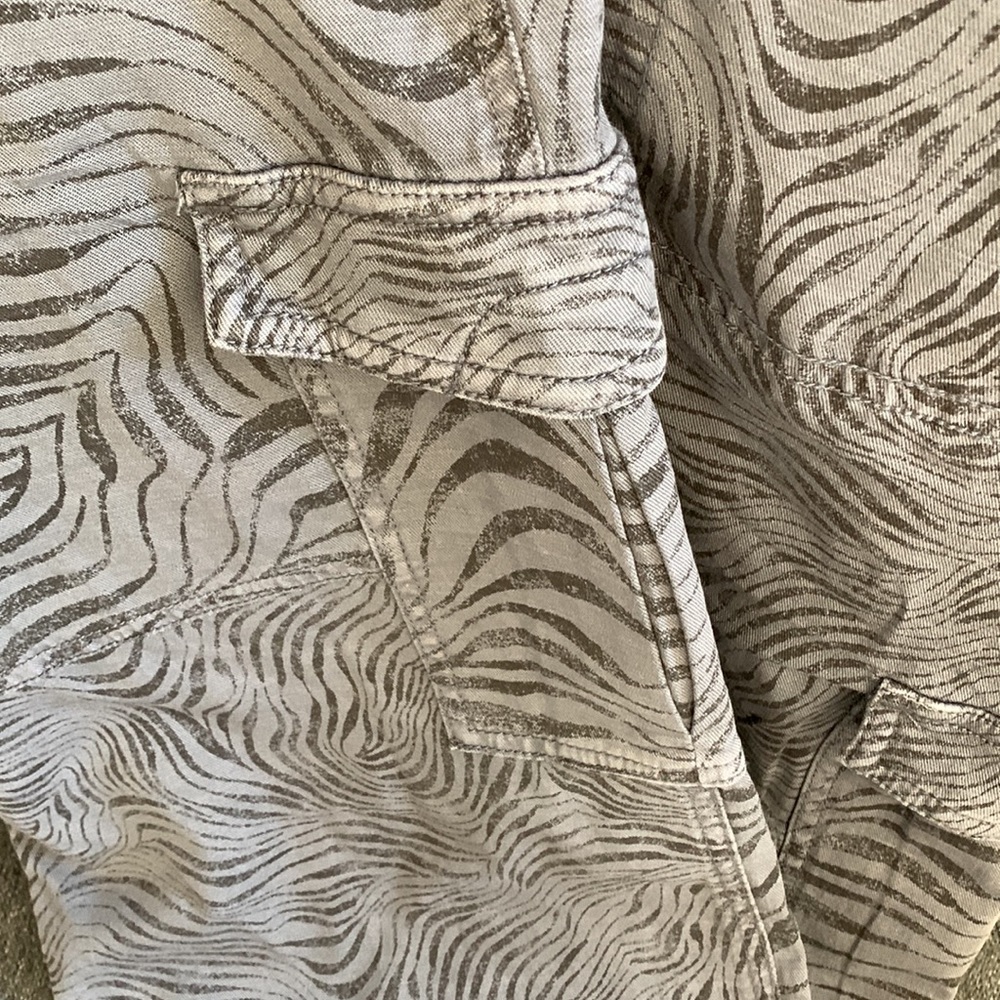 Zebra pattern cargo pants - Picture 9 of 9